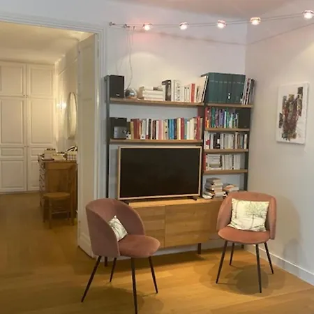 Spacious Near Champs Elysees Apartamento